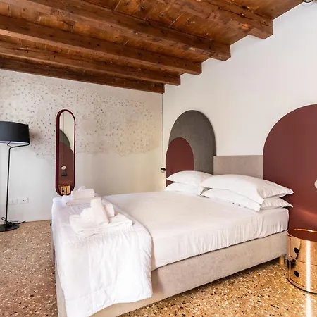 Palazzo Miracoli Apartments-3